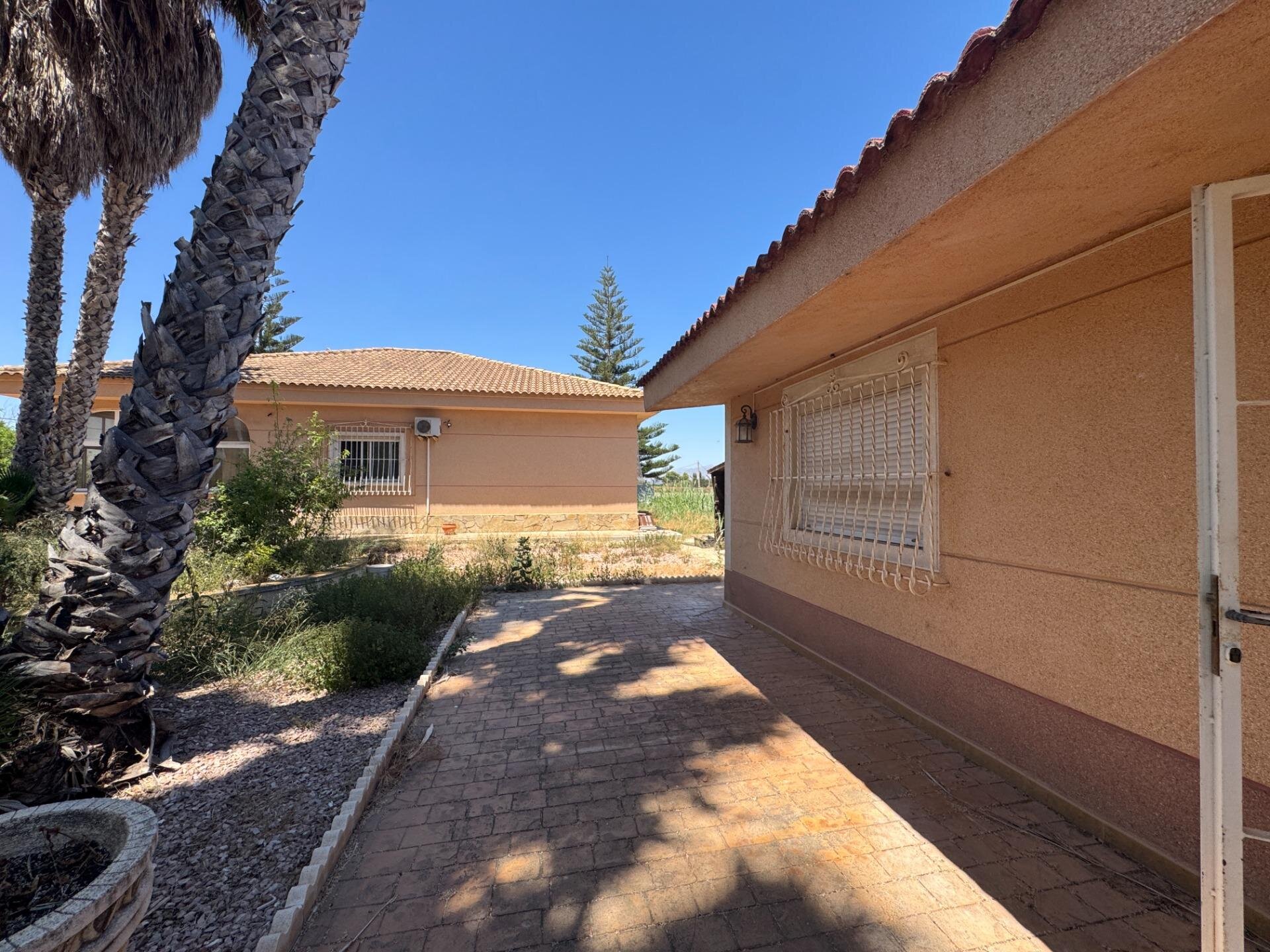 4-Bedroom Country House in Dolores - Image 28