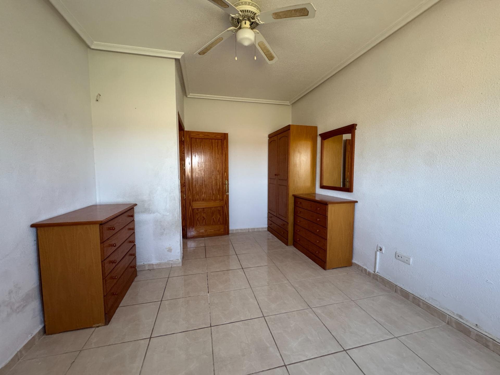 4-Bedroom Country House in Dolores - Image 3