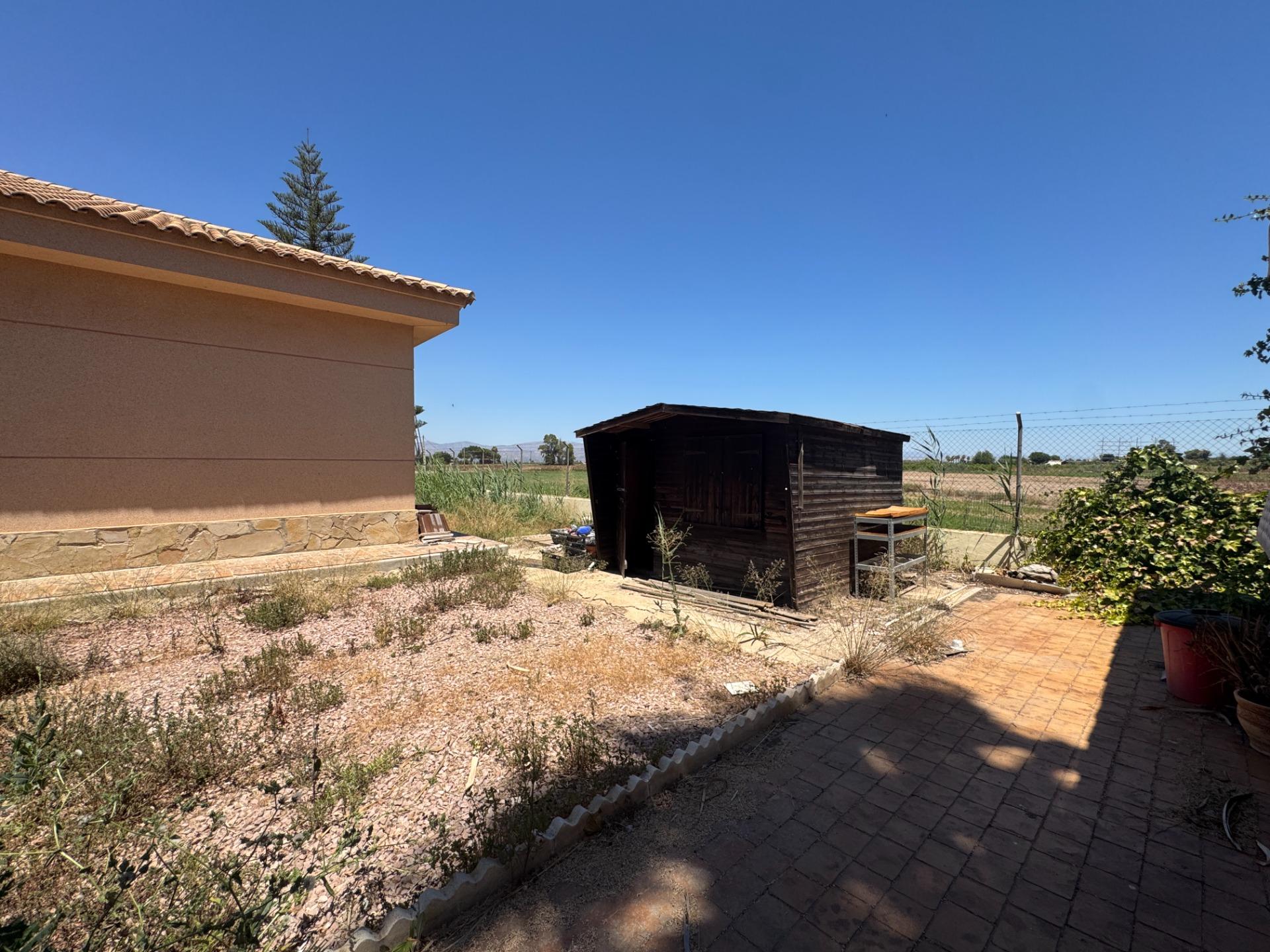 4-Bedroom Country House in Comunidad Valenciana, Dolores - Image 39