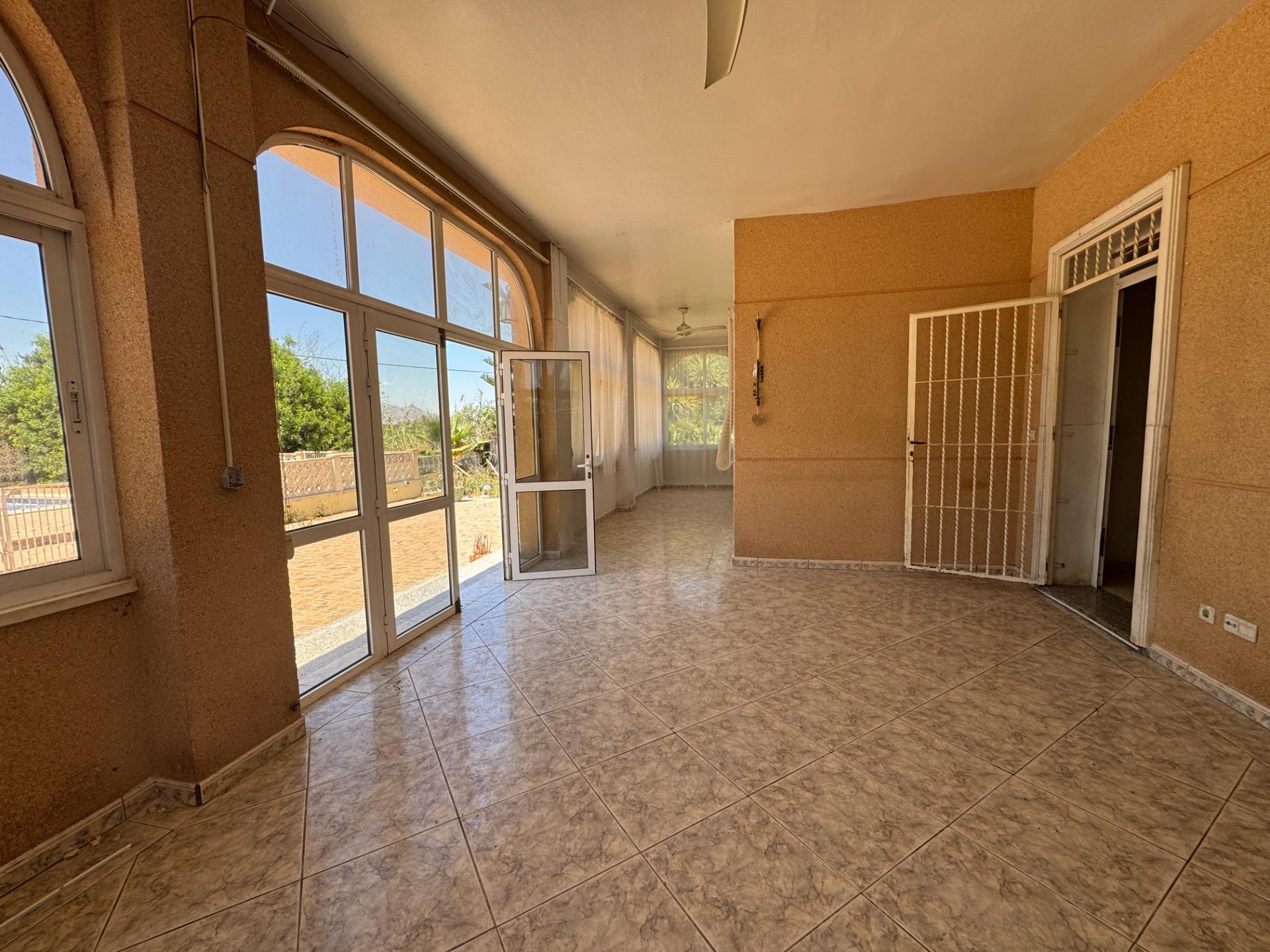 4-Bedroom Country House in Comunidad Valenciana, Dolores - Image 6