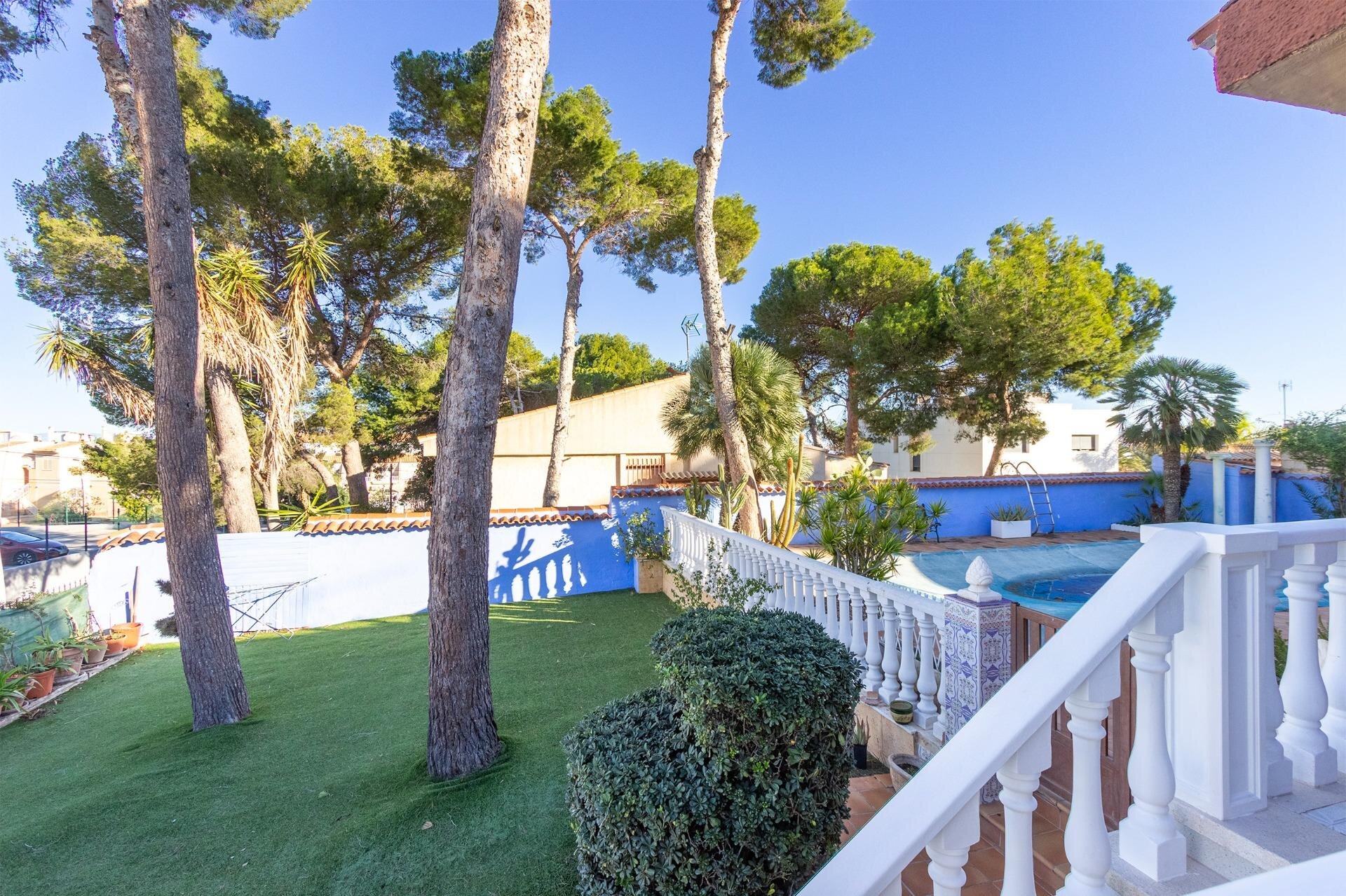 Villa de 4 Dormitorios en Los Balcones - Los Altos del Edén, Torrevieja - Image 1