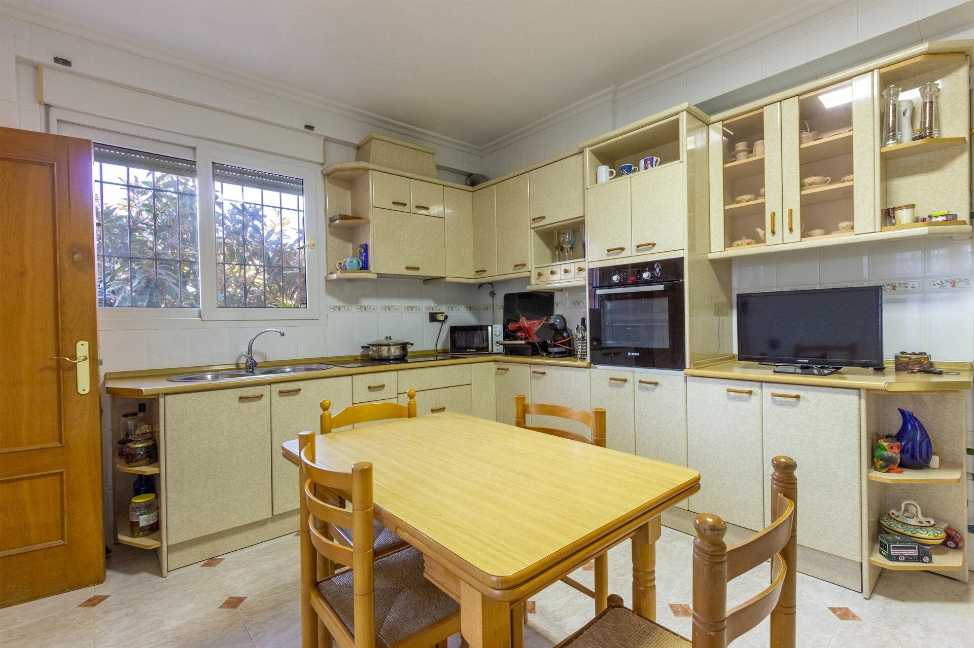 Villa de 4 Dormitorios en Los Balcones - Los Altos del Edén, Torrevieja - Image 12