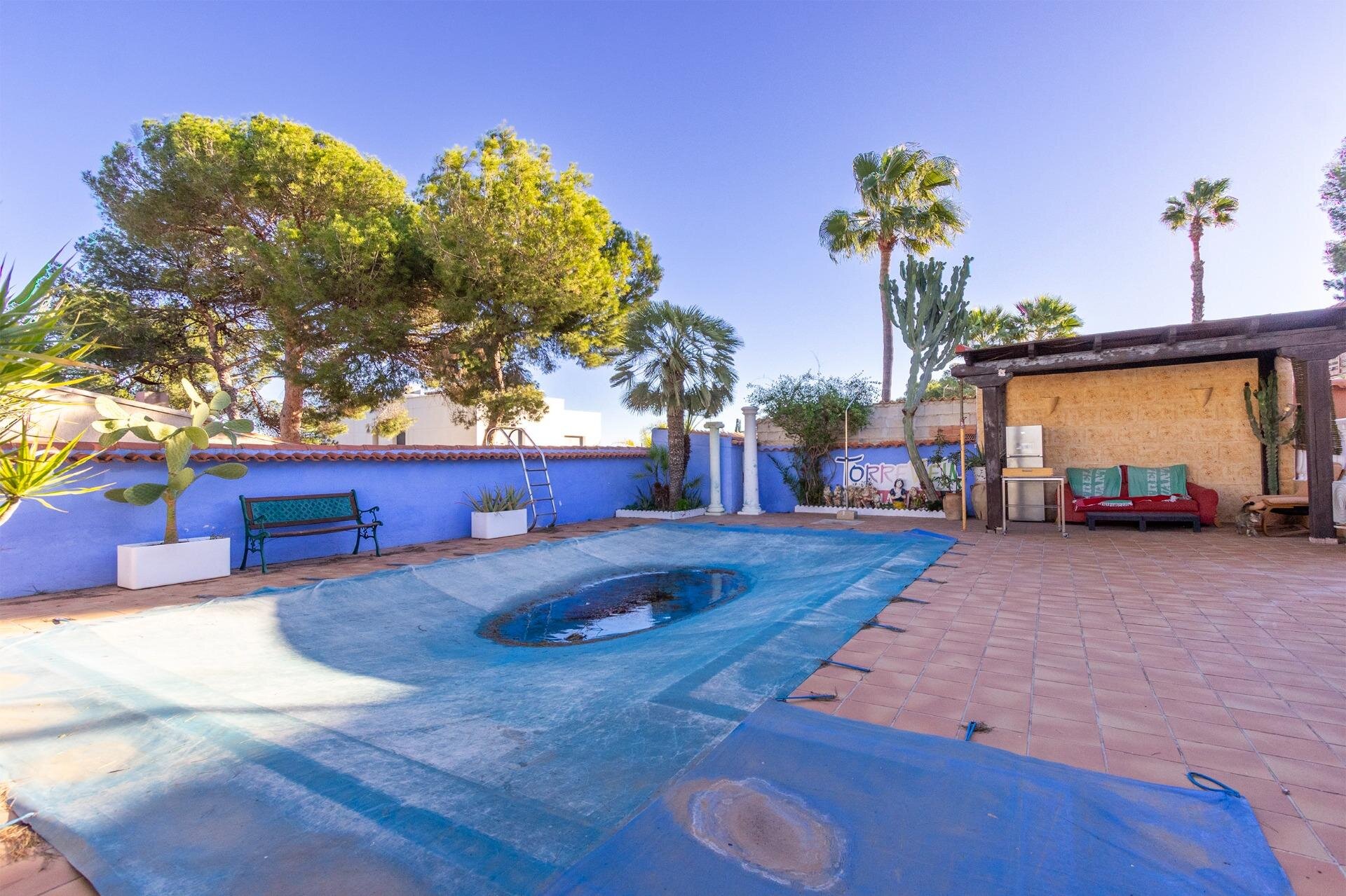 Villa de 4 Dormitorios en Los Balcones - Los Altos del Edén, Torrevieja - Image 3