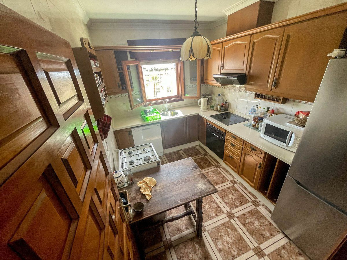 3-Bedroom Detached House in  Calpe | Sunny Casas - Costa ... - Image 11