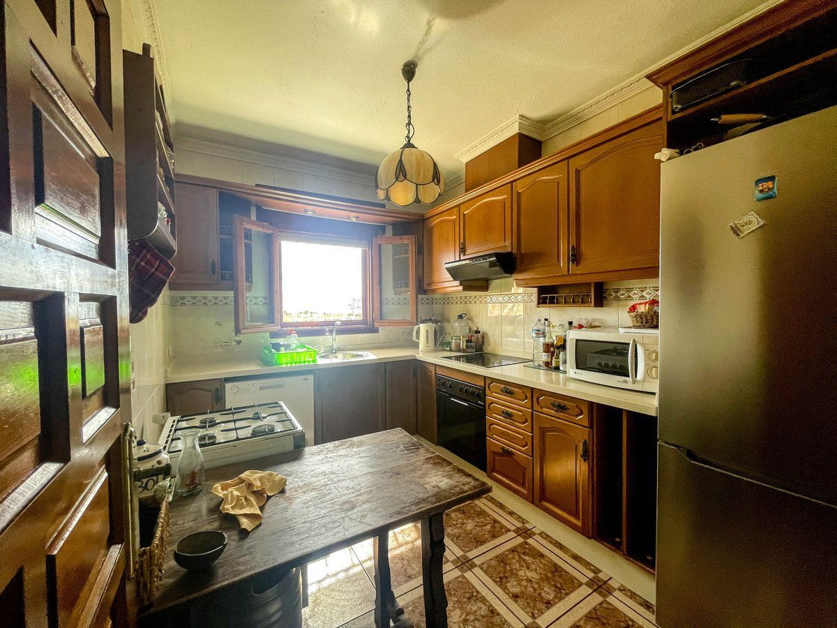 3-Bedroom Detached House in  Calpe | Sunny Casas - Costa ... - Image 12