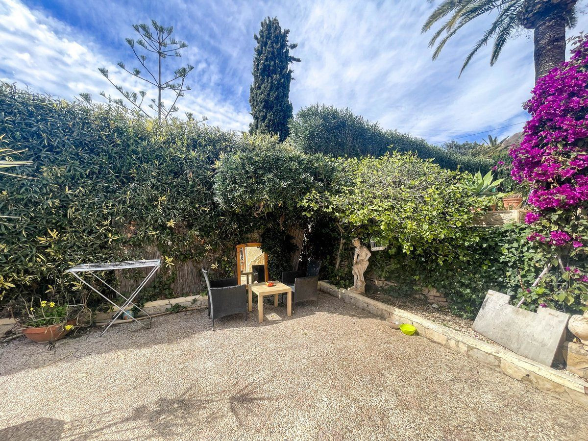 3-Bedroom Detached House in  Calpe | Sunny Casas - Costa ... - Image 25