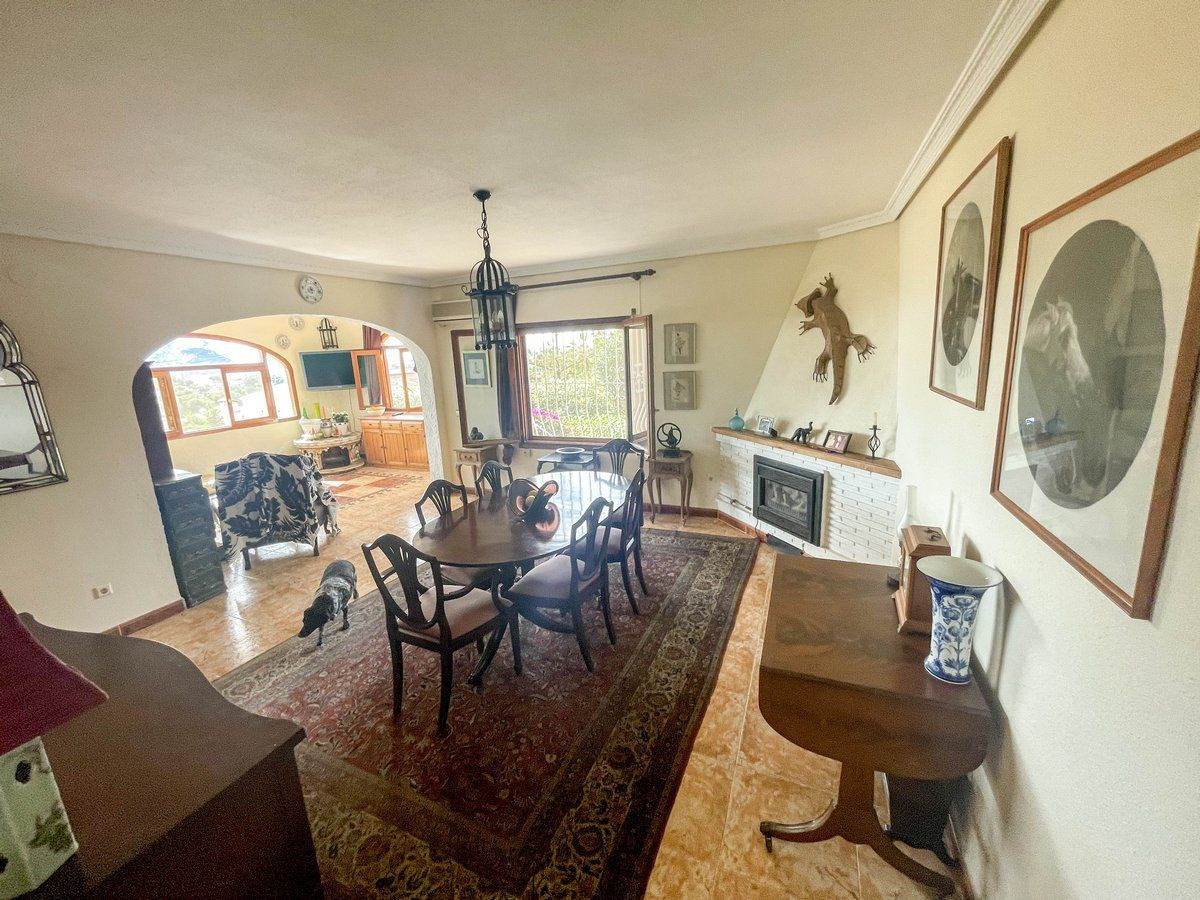 3-Bedroom Detached House in  Calpe | Sunny Casas - Costa ... - Image 8