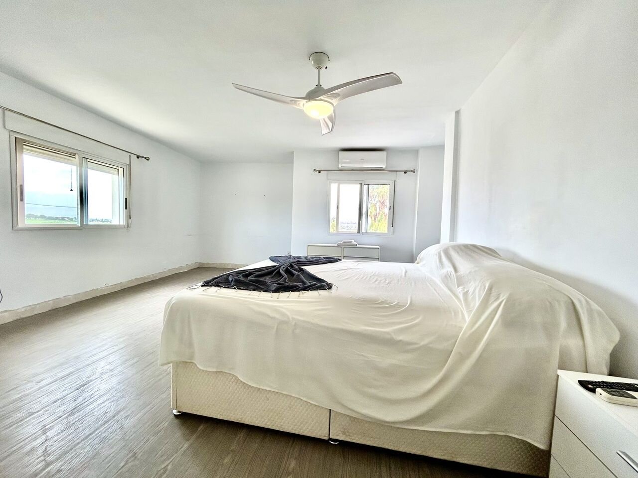 8-Bedroom Villa in Pueblo 8, Los Montesinos - Image 19
