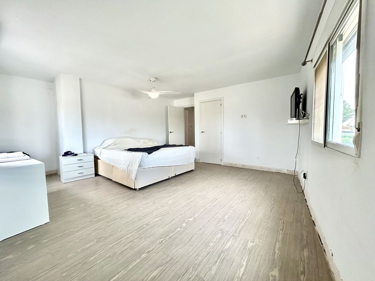 8-Bedroom Villa in Pueblo 8, Los Montesinos - Image 20