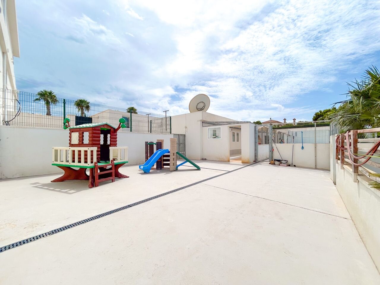8-Bedroom Villa in Pueblo 8, Los Montesinos - Image 42