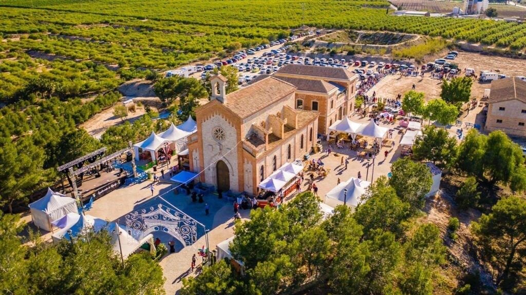 3-Bedroom Villa in Comunidad Valenciana, Algorfa - Image 42