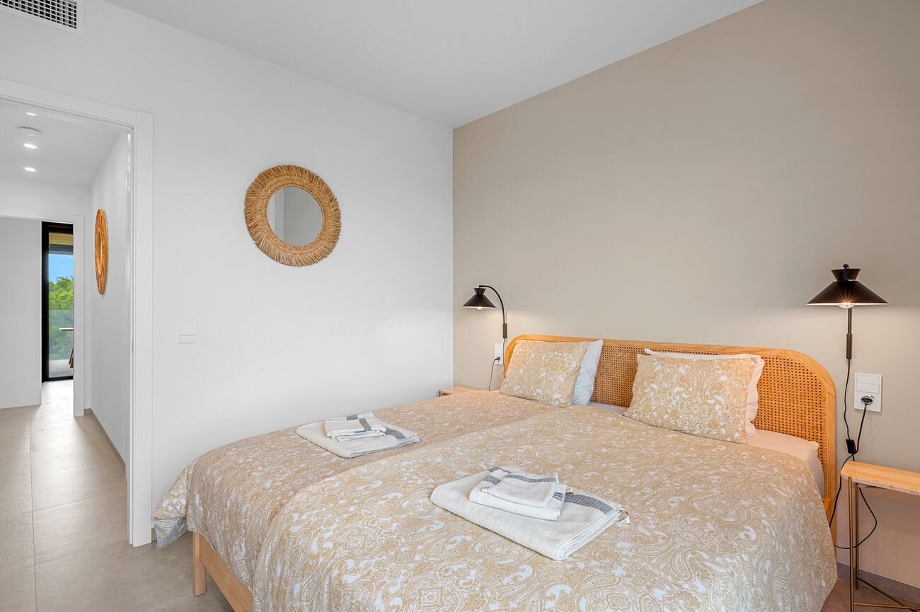 2-Bedroom Apartment in Lomas de Cabo Roig, Orihuela Costa - Image 14