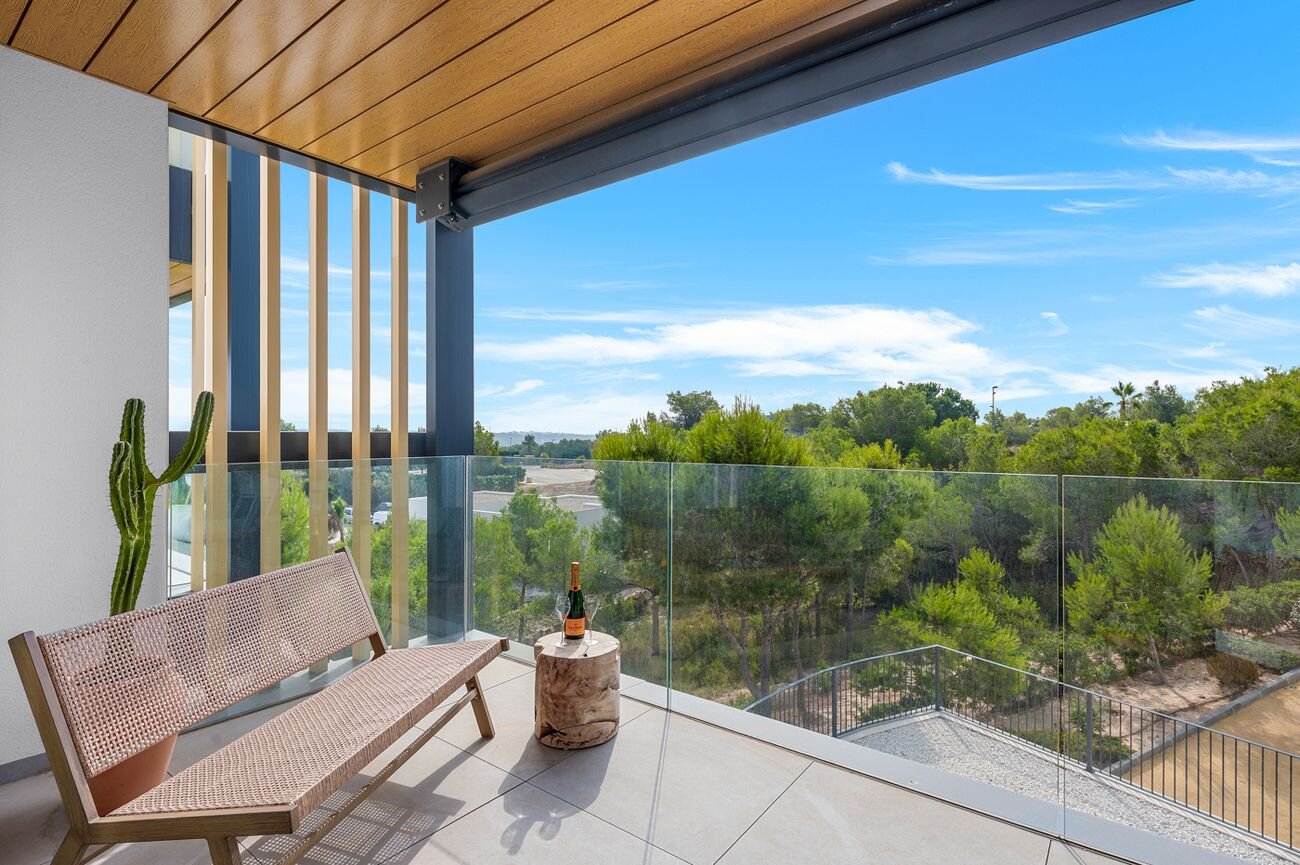 2-Bedroom Apartment in Lomas de Cabo Roig, Orihuela Costa - Image 19
