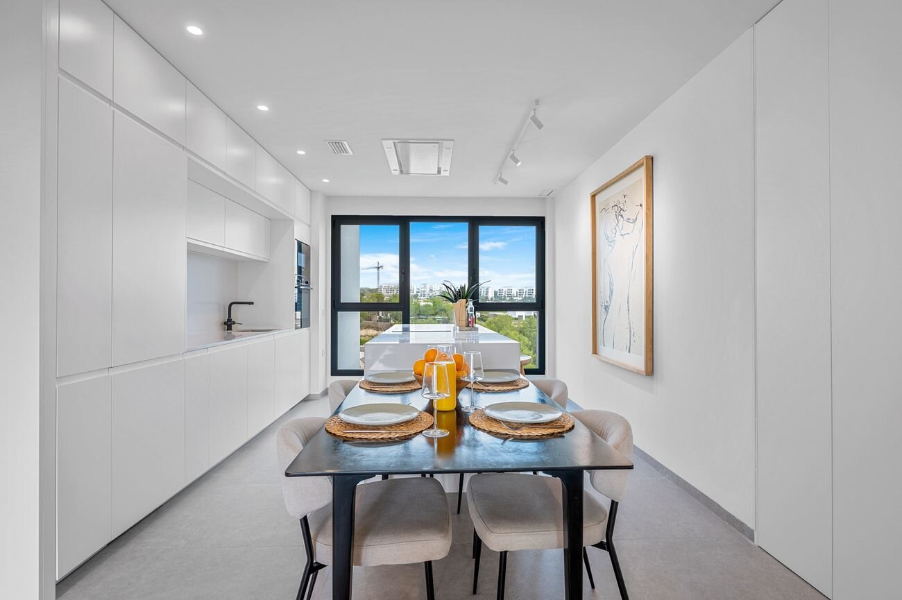 2-Bedroom Apartment in Lomas de Cabo Roig, Orihuela Costa - Image 3