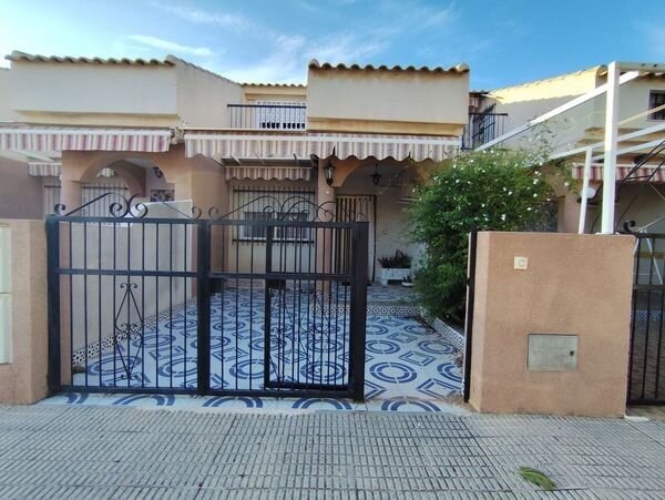 3-Bedroom House in Los Alcázares, Los Alcázares - Image 1