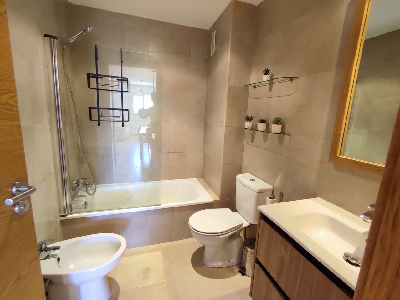 2-Bedroom Apartment in Sucina, Sucina - Image 19