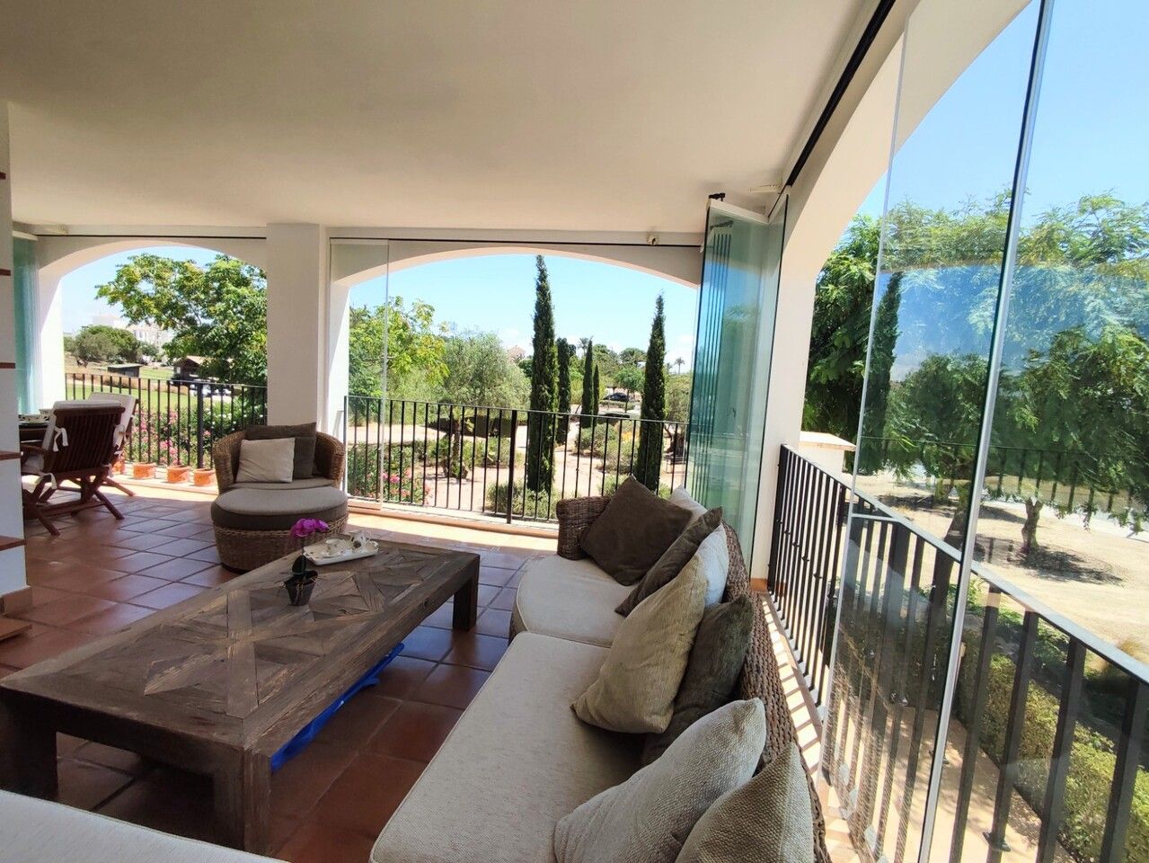 2-Bedroom Apartment in Sucina, Sucina - Image 23