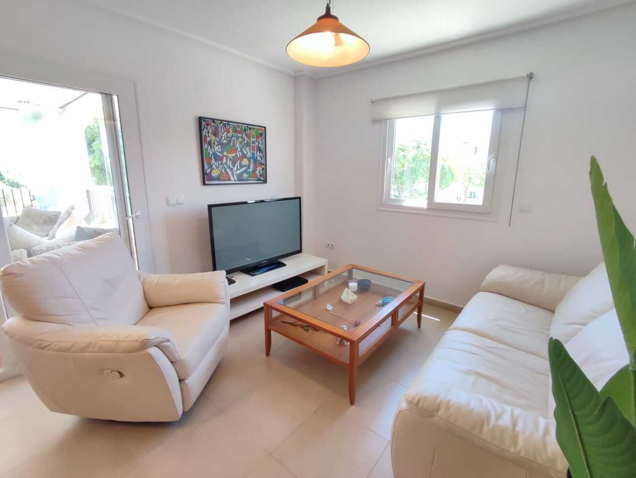 2-Bedroom Apartment in Sucina, Sucina - Image 7