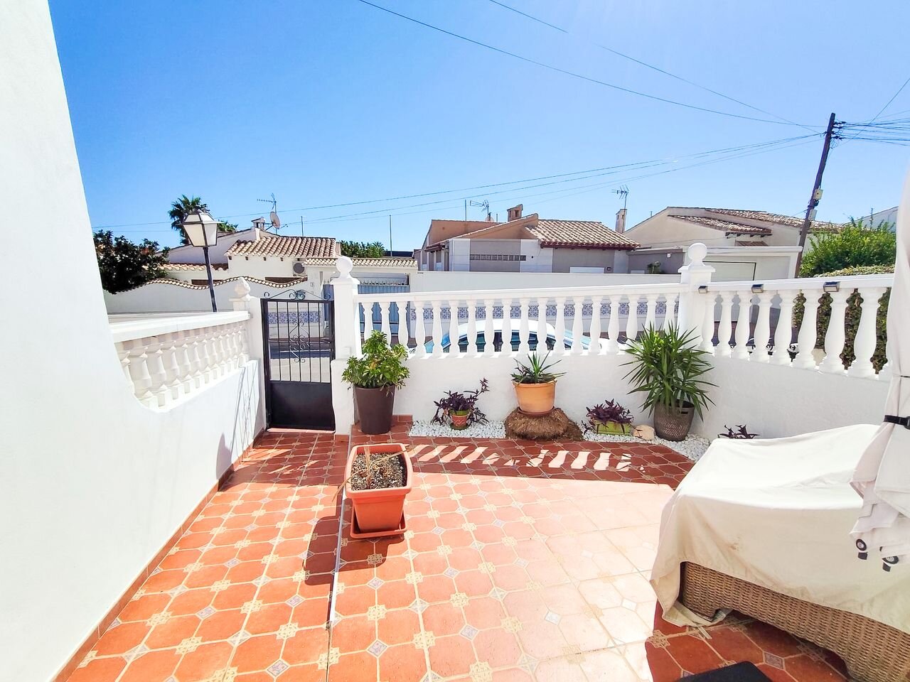 3-Bedroom House in Los Balcones - Los Altos del Edén, Torrevieja - Image 3