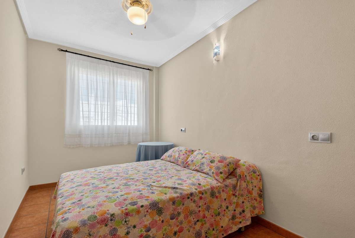 5-Bedroom Villa in Lo Pagan - Image 15