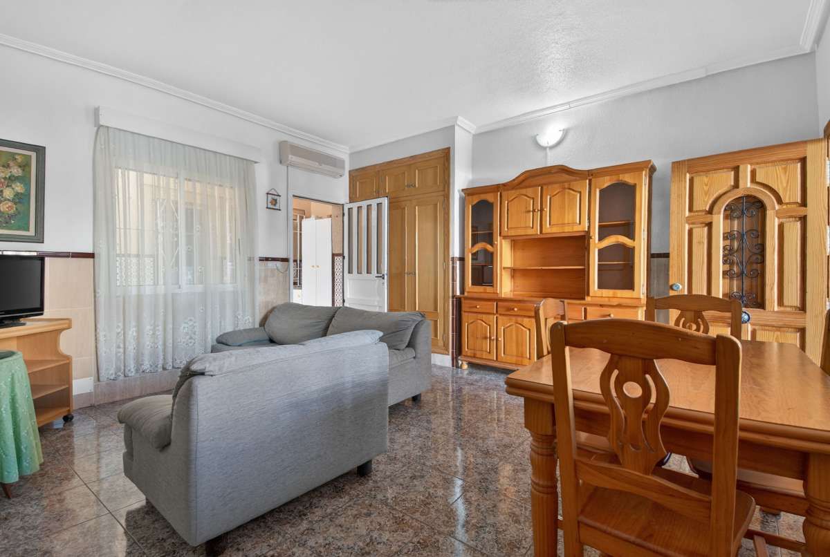 5-Bedroom Villa in Lo Pagan - Image 24