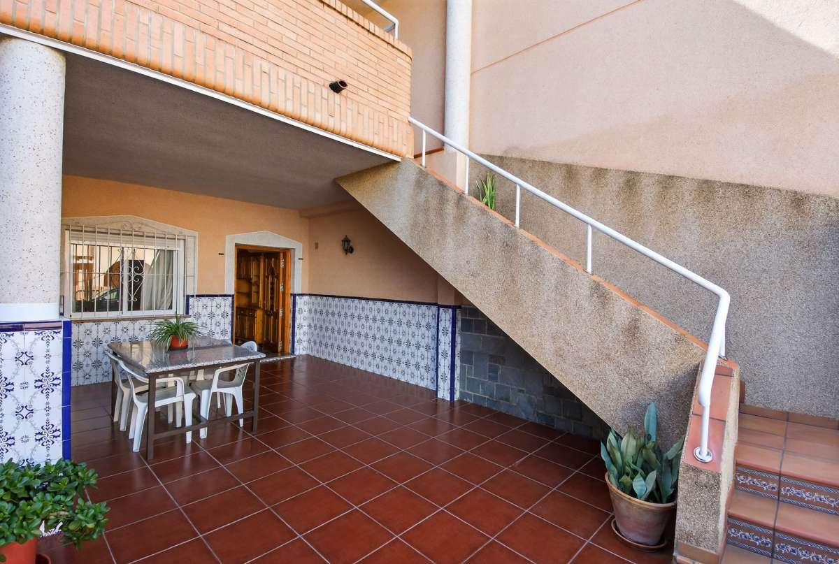 5-Bedroom Villa in Lo Pagan - Image 35