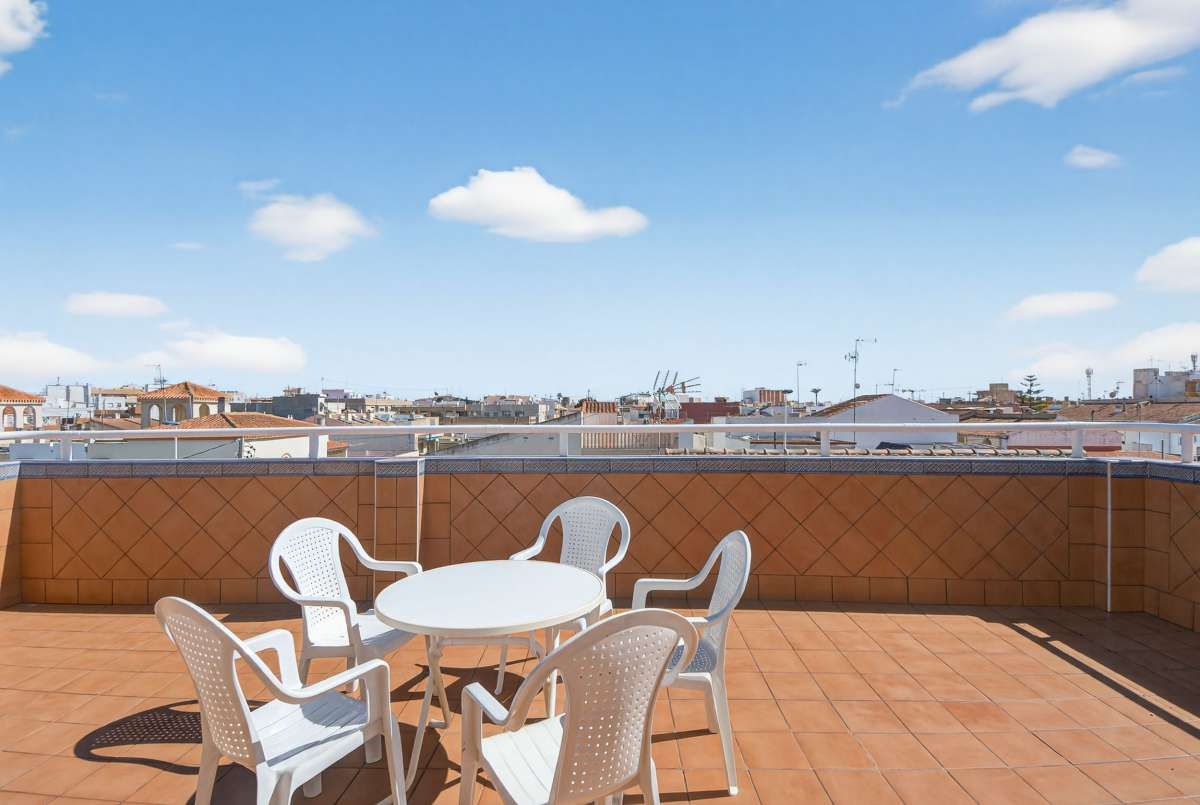 5-Bedroom Villa in Lo Pagan - Image 4