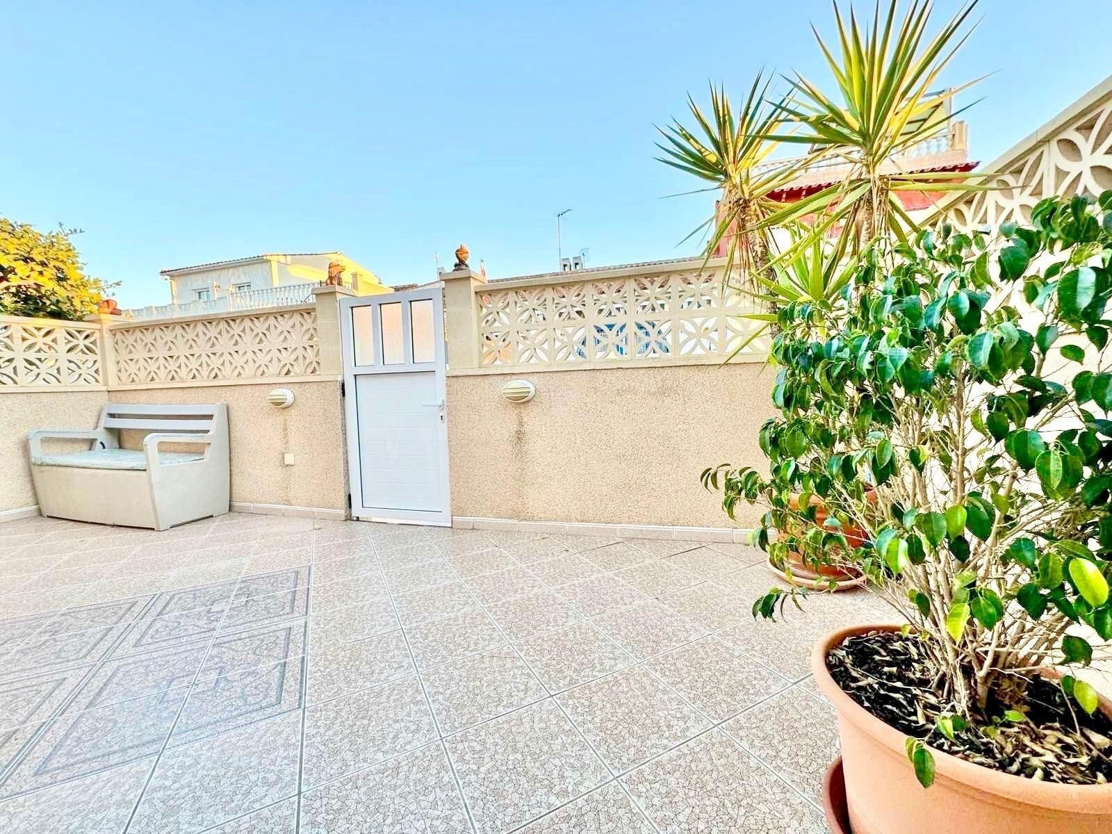 3-Bedroom House in La Siesta - El Salado - Torreta, Torrevieja - Image 3
