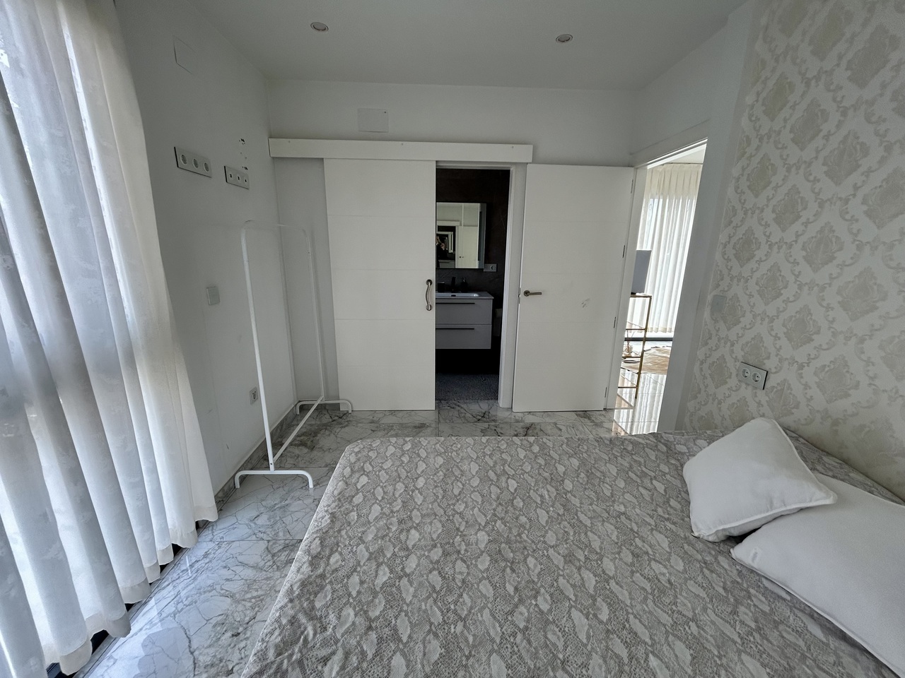 3-Bedroom Villa in La Siesta, Torrevieja - Image 38