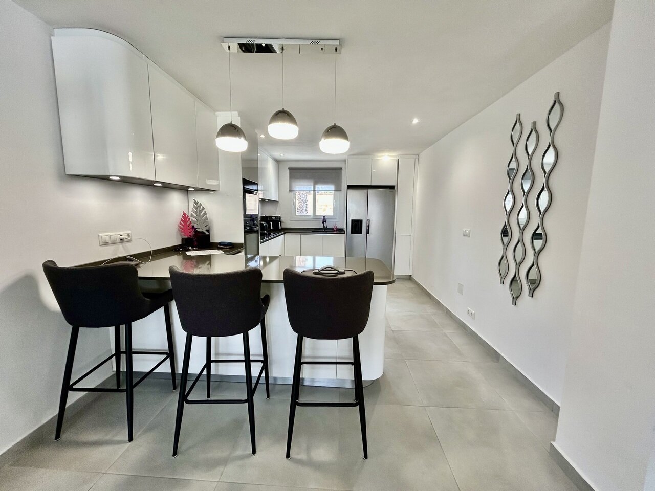 6-Bedroom Villa in Cabo Roig - Image 12