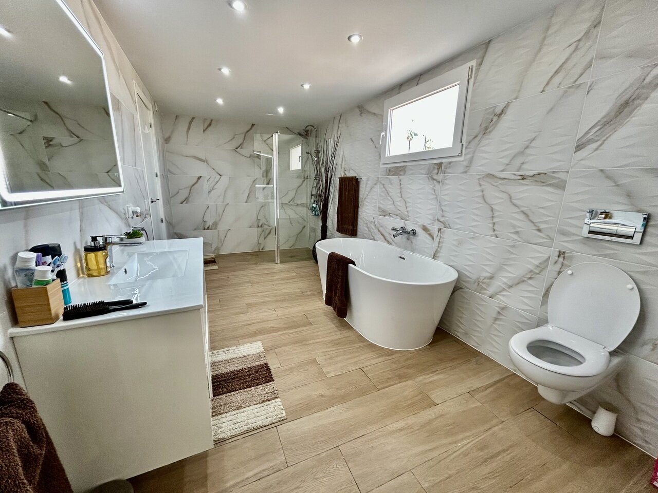 6-Bedroom Villa in Cabo Roig - Image 14