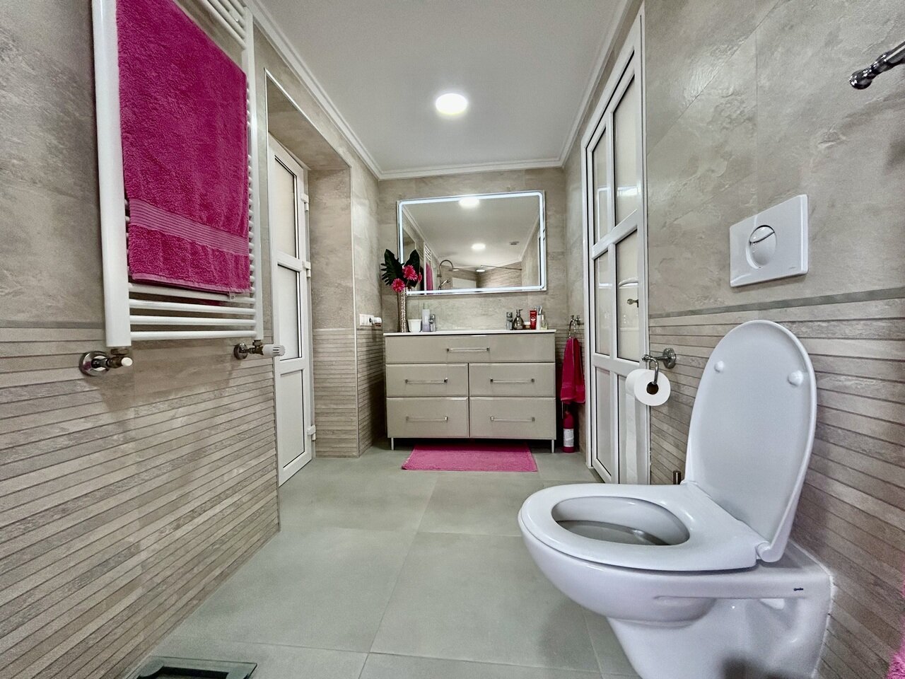 6-Bedroom Villa in Cabo Roig - Image 25