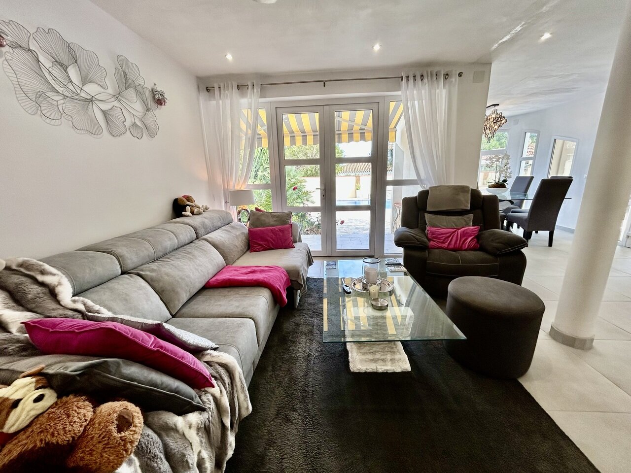 6-Bedroom Villa in Cabo Roig - Image 6