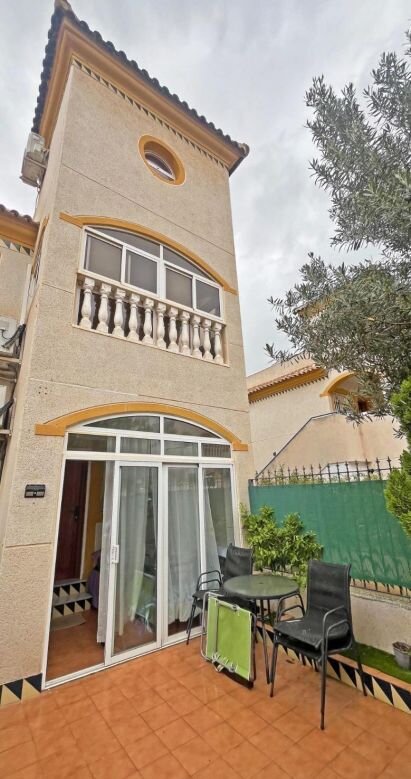 2-Bedroom House in El Edén - Los Estaños, Guardamar del Segura - Image 3