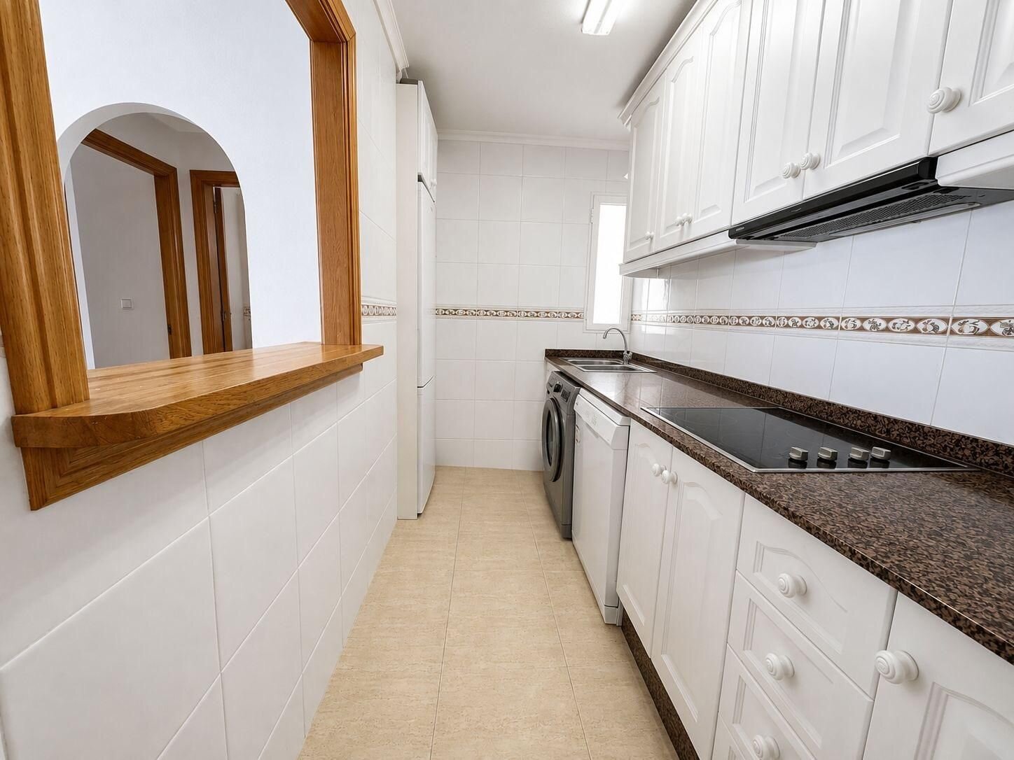 2-Bedroom Apartment in Playa del Cura, Torrevieja - Image 3