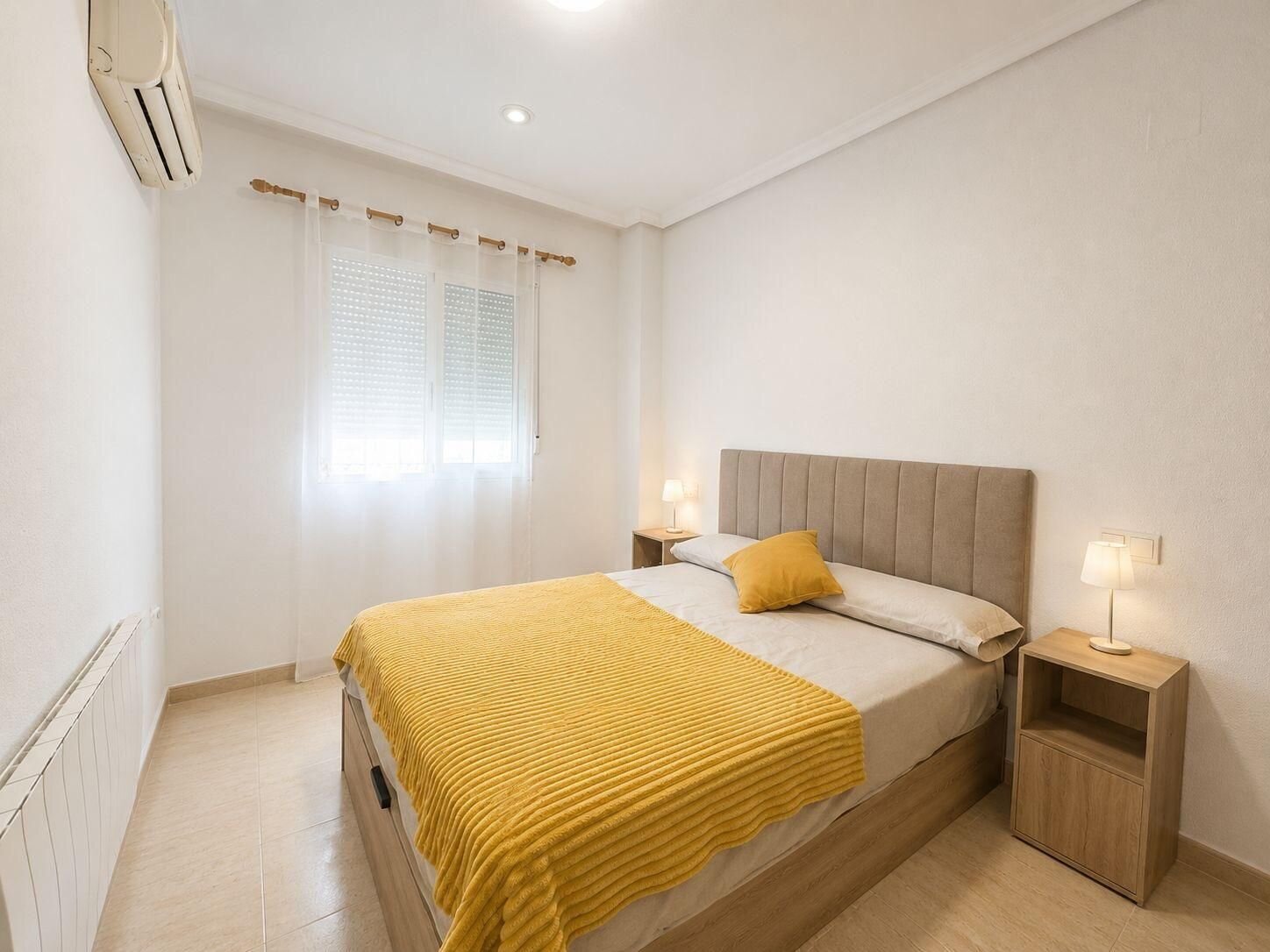 2-Bedroom Apartment in Playa del Cura, Torrevieja - Image 4