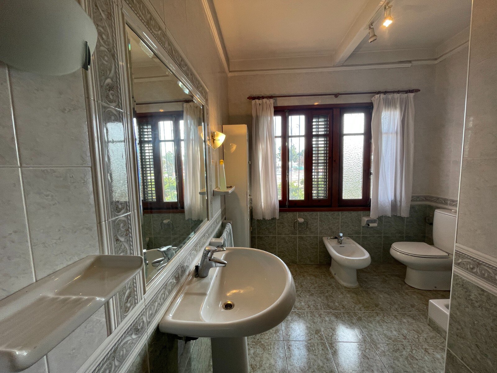 5-Bedroom Villa in Molins-Campaneta-San Bartolomé, Orihuela - Image 6