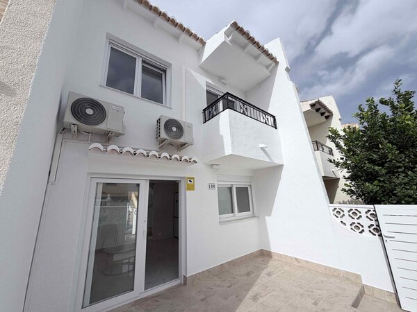 3-Zimmer Haus in La Siesta, Torrevieja