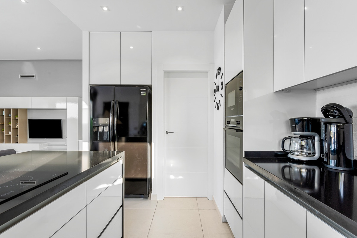 4-Bedroom Detached House in Benijofar | Sunny Casas - Co... - Image 18