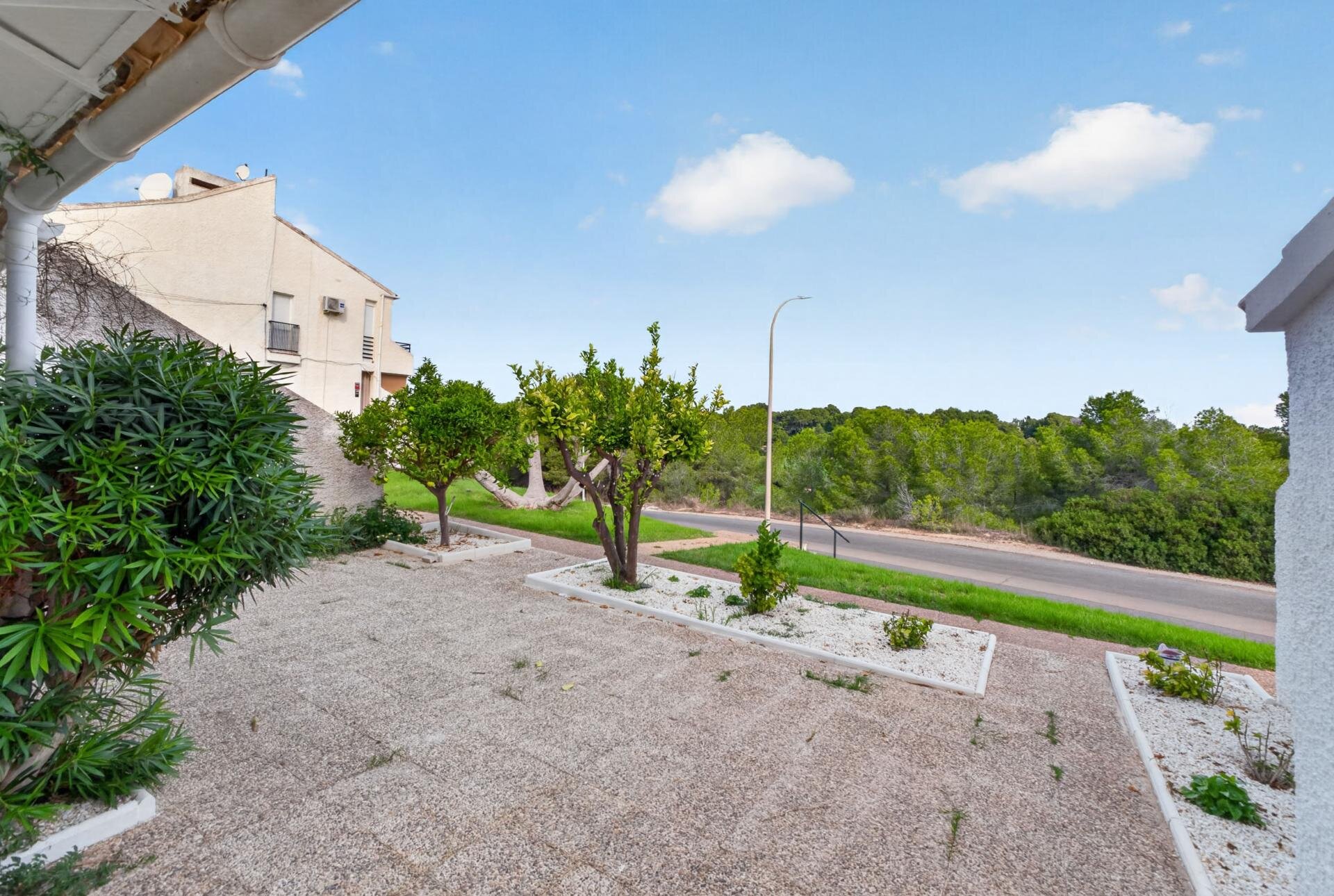 2-Bedroom Apartment in Villamartín-las Filipinas, Orihuela Costa - Image 38
