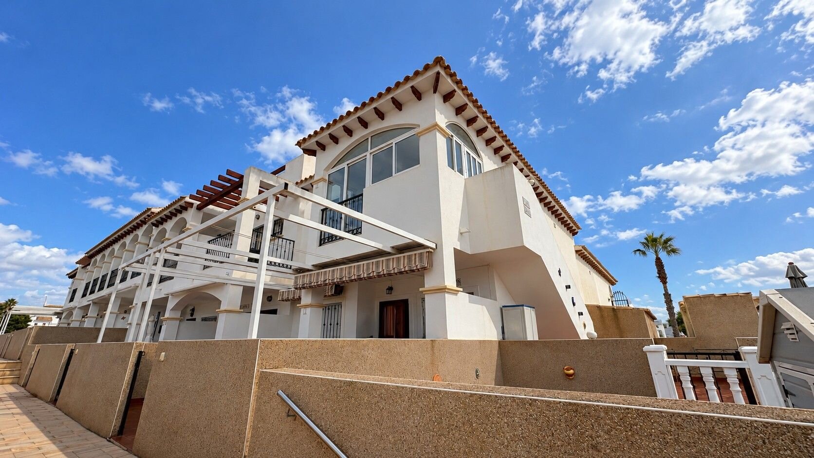2-Bedroom Bungalow in La Ciñuelica, Orihuela Costa - Image 1