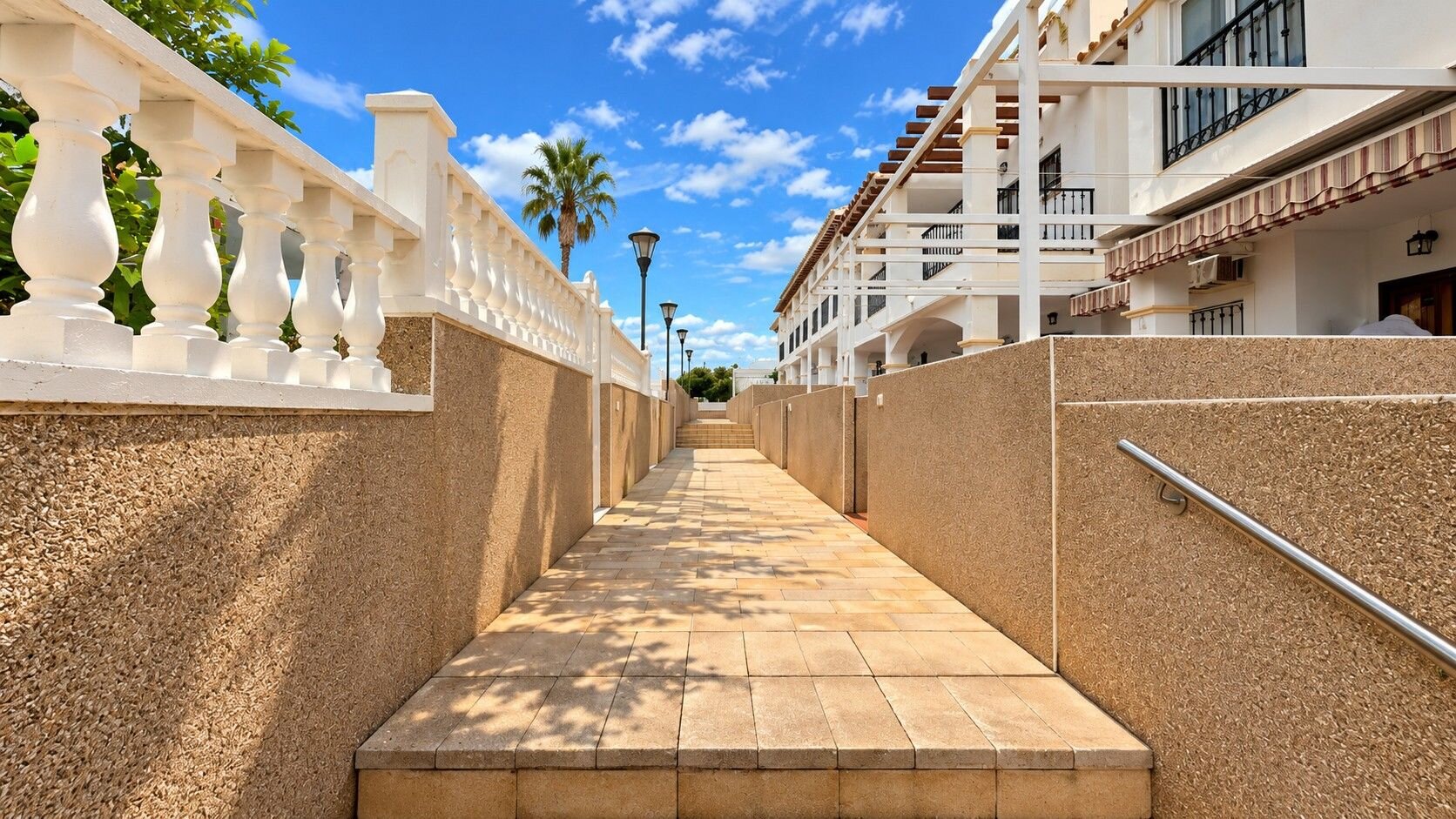 2-Bedroom Bungalow in La Ciñuelica, Orihuela Costa - Image 19