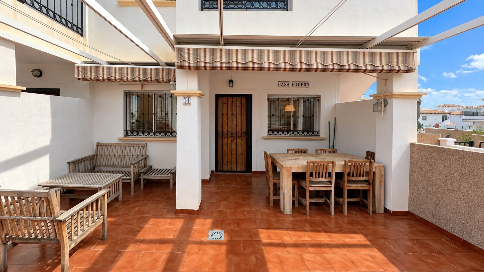 2-Bedroom Bungalow in La Ciñuelica, Orihuela Costa - Image 2