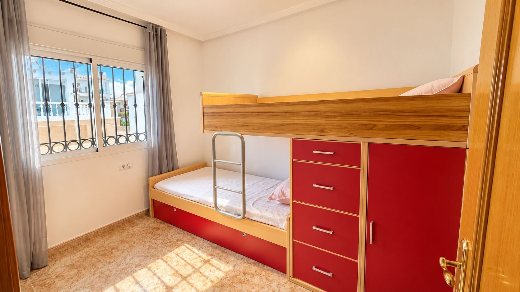 2-Bedroom Bungalow in La Ciñuelica, Orihuela Costa - Image 8