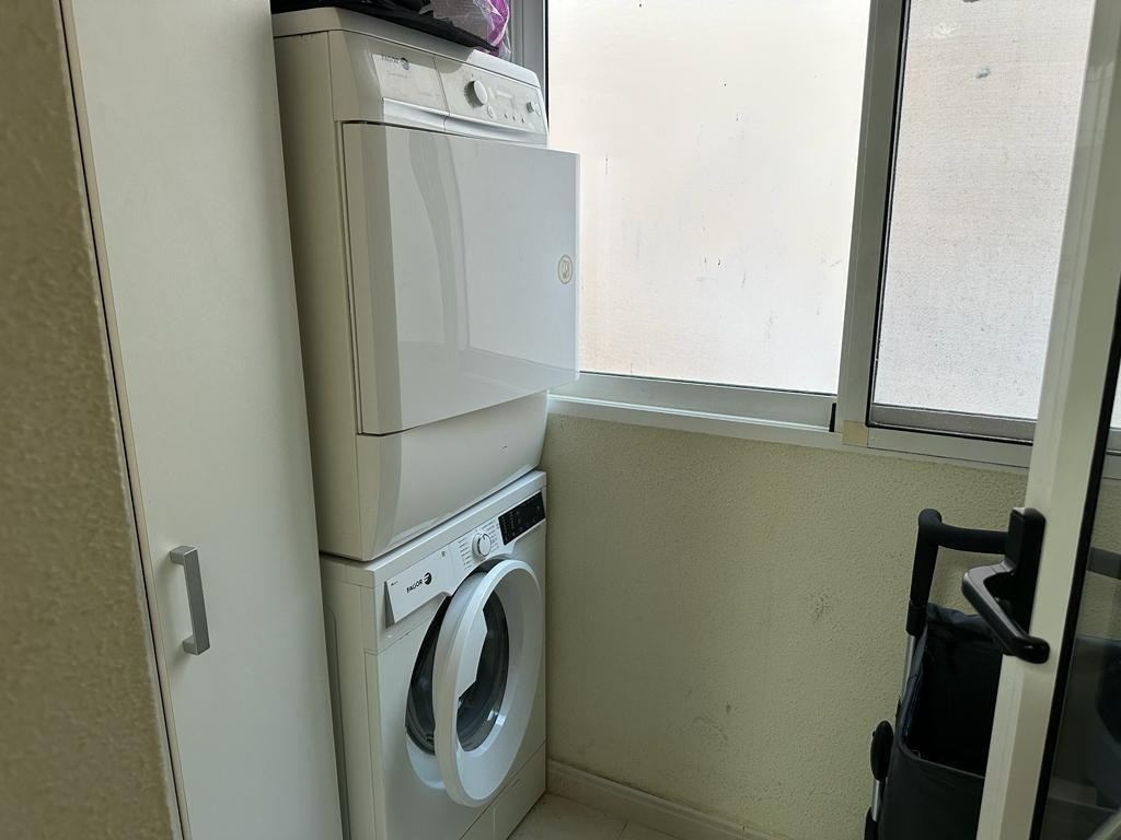 3-Bedroom Middle Floor Apartment in Benidorm | Sunny Cas... - Image 12