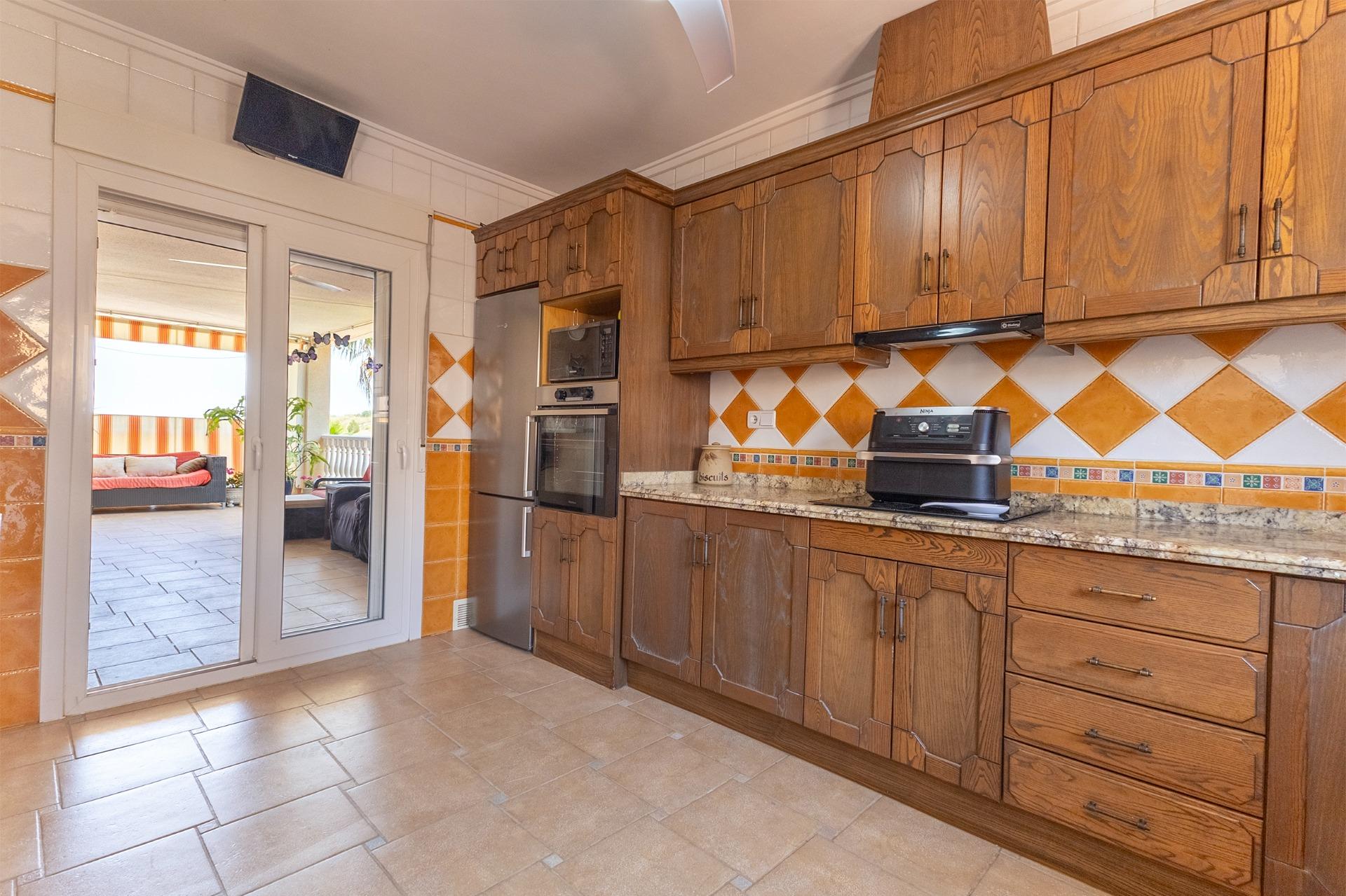 5-Bedroom House in  Algorfa - Image 15