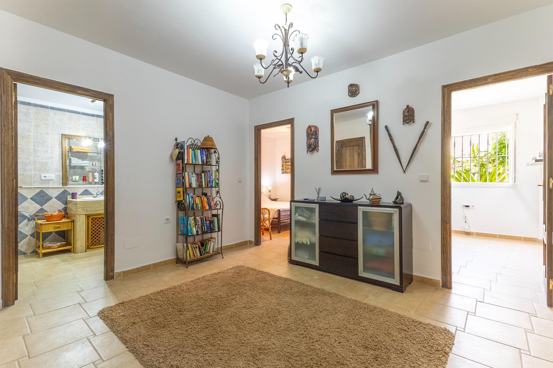 5-Bedroom House in  Algorfa - Image 20