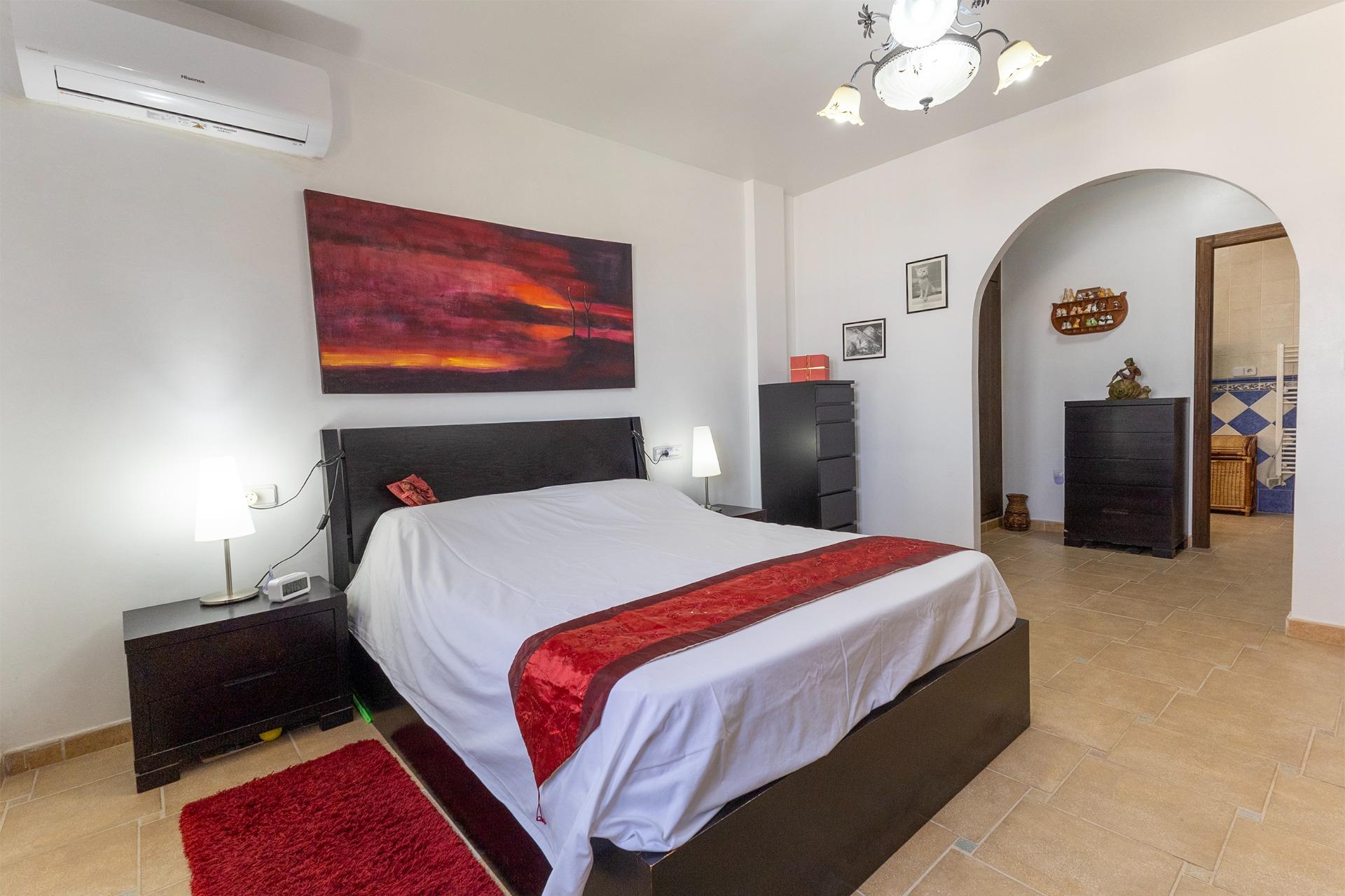 5-Bedroom House in  Algorfa - Image 25