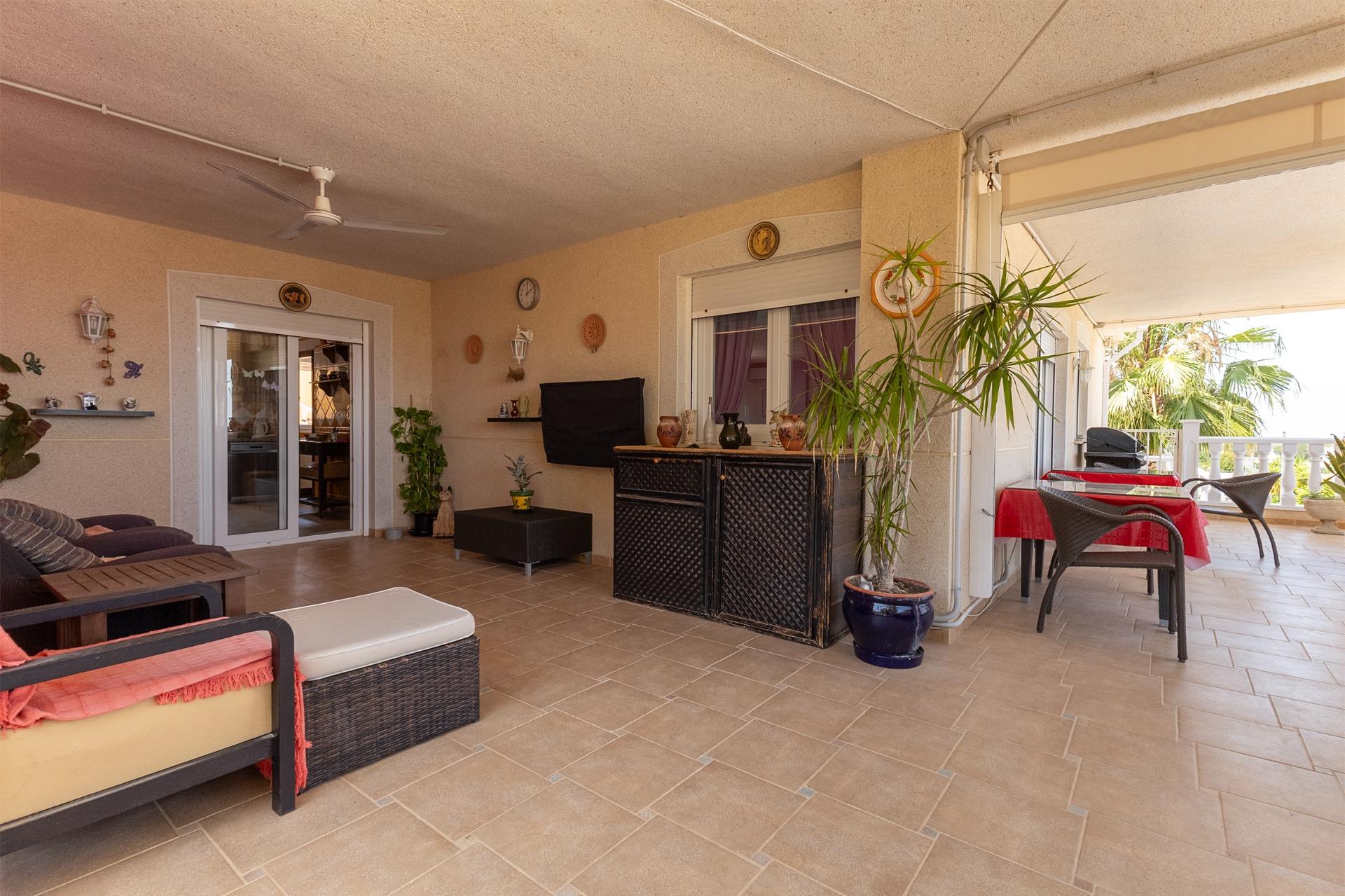 5-Bedroom House in  Algorfa - Image 8