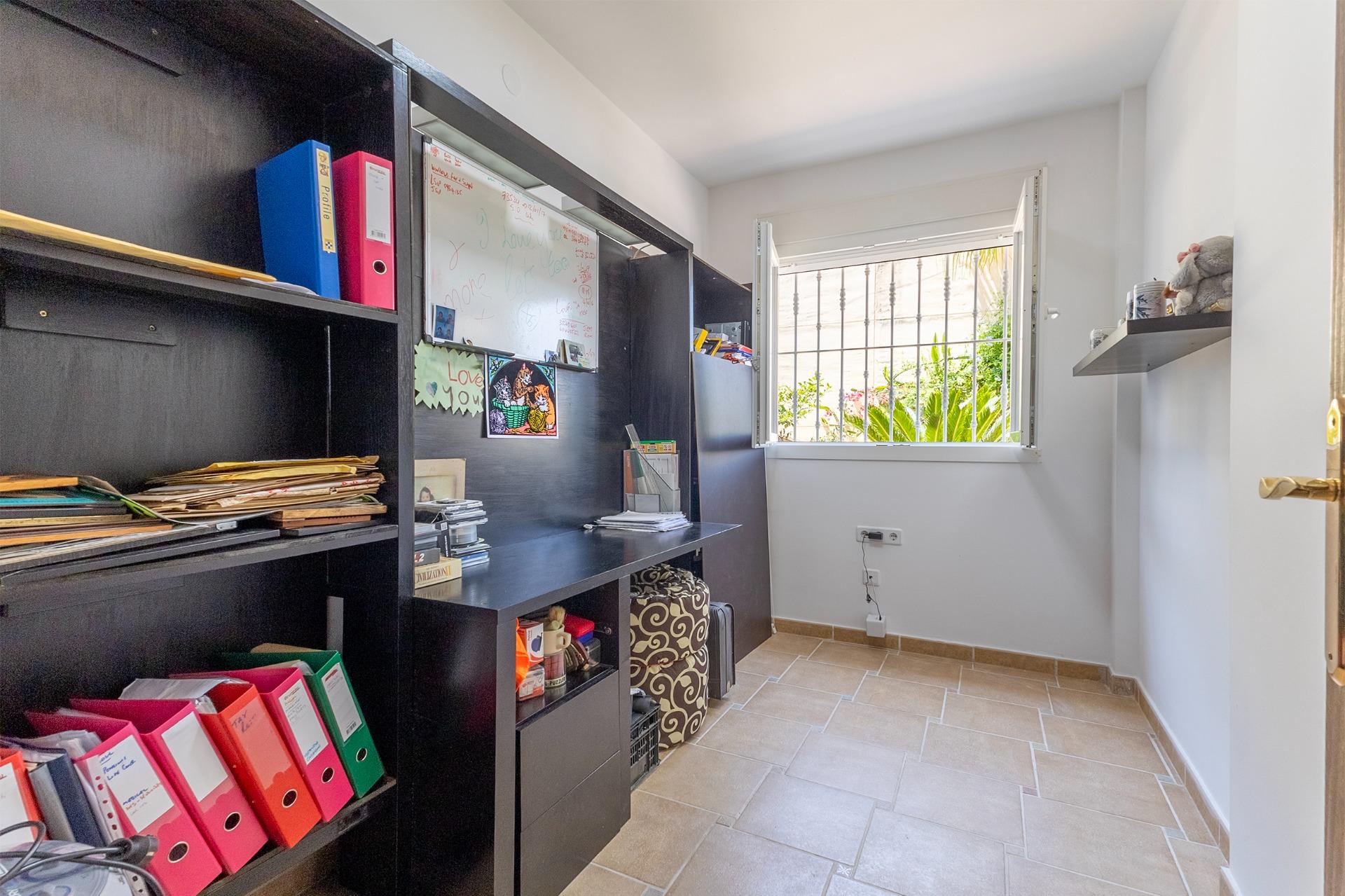 5-Zimmer Haus in Algorfa - Image 30